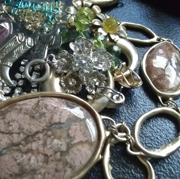 💖💗GLAMOROUS!/ MIX JEWLERY LOT,8💝🤩 - Picture 2 of 8